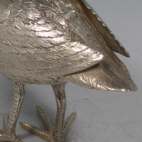 Sterling silver snipe. A solid cast model of a Snipe made in London in 2007. The dimensions of this sterling silver snipe are length 15 cms (6 inches), height 11 cms (4.25 inches). Weight approx. 331g (10.7 troy ounces).