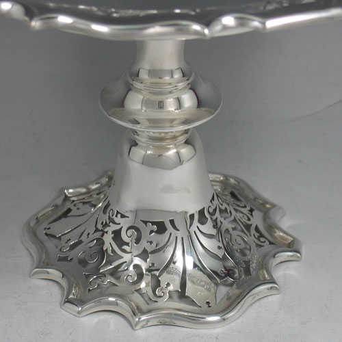    Edwardian sterling silver pair of dessert stands, made by Walker & Hall of Sheffield in 1910. Height 15.5 cms.