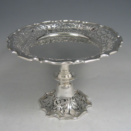    Edwardian sterling silver pair of dessert stands, made by Walker & Hall of Sheffield in 1910. Height 15.5 cms.