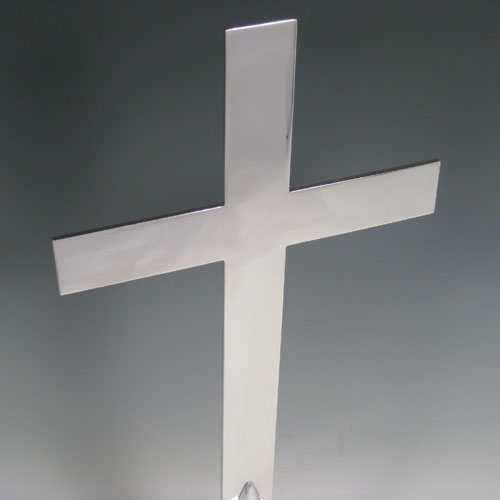 Sterling silver very plain large altar cross made by James Dixon of Sheffield in 1964. Height 47 cms (18.5 inches), spread across arms 19.5 cms (7.75 inches). Please note that the base is weighted.