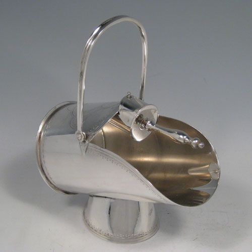 Antique Victorian silver plated hand-engraved sugar scuttle with original scoop, made in ca. 1890. Length 17 cms (6.75 inches), width 8 ms (3.25 inches), height (including handle) 18 cms (7 inches).