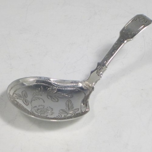 Antique Georgian sterling silver tea caddy spoon, having a hand-engraved handle, and an engraved round bowl, with floral decoration. Made by George Wintle of Birmingham in 1837. The dimensions of this fine hand-made silver tea caddy spoon are length 8.5 cms (3.3 inches), width 4 cms (1.5 inches), and it weighs approx. 11g (0.35 troy ounces).    